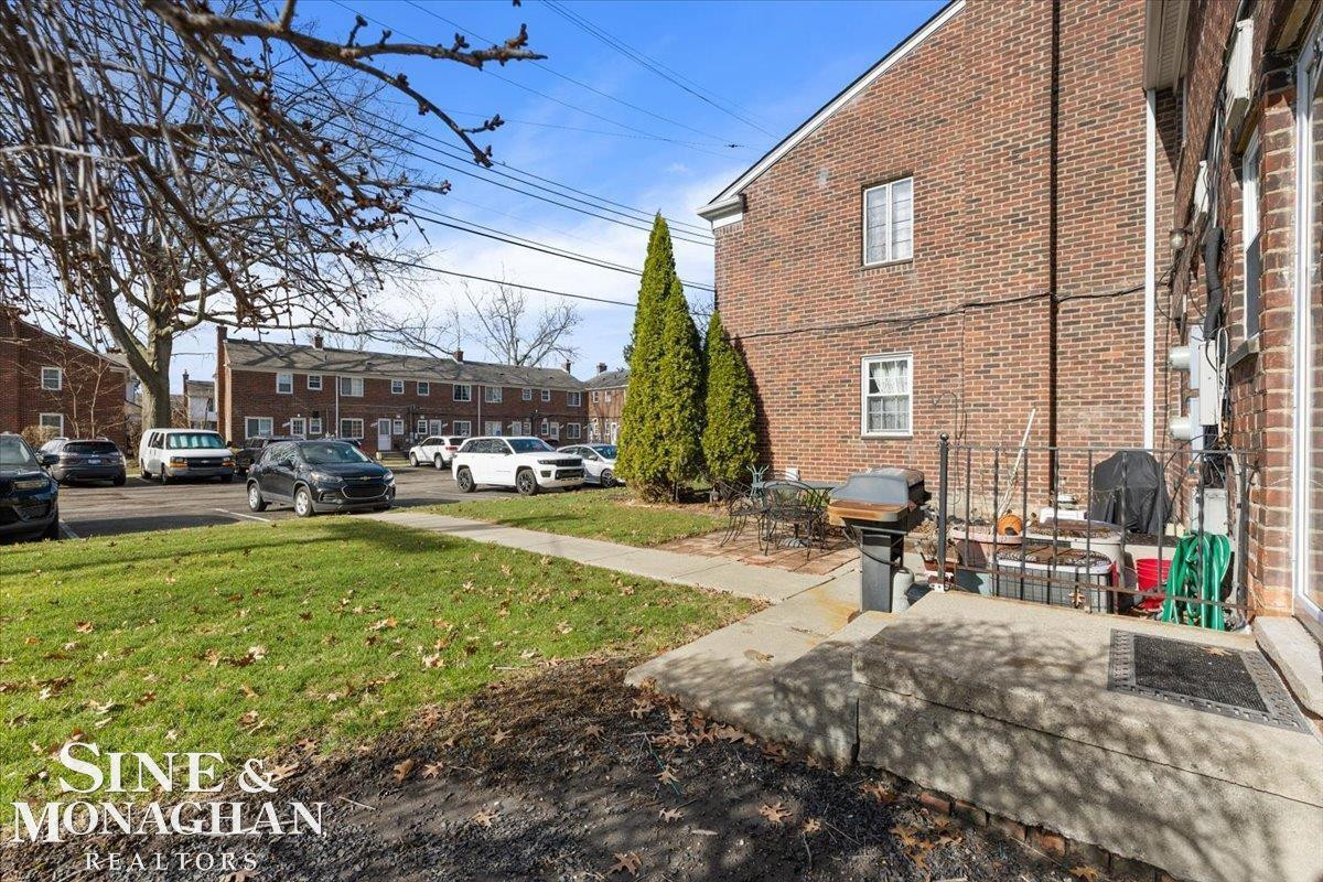 23011 Gary Lane Road, Saint Clair Shores, MI 48080 — Photo 25