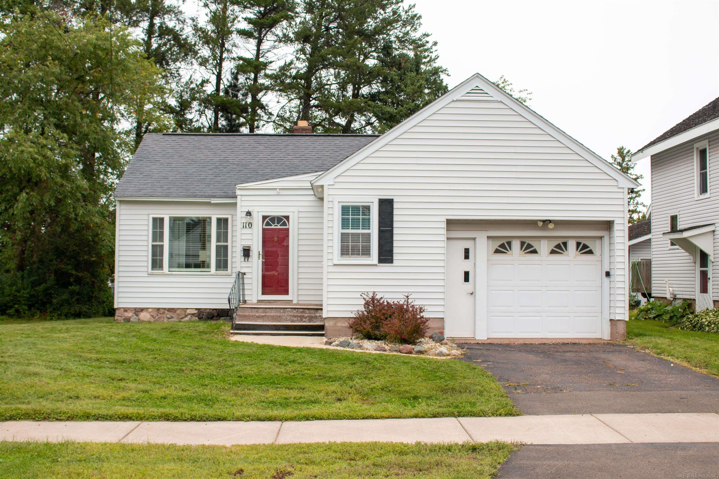 110 W Francis Street, Ironwood, MI 49938 — Photo 3
