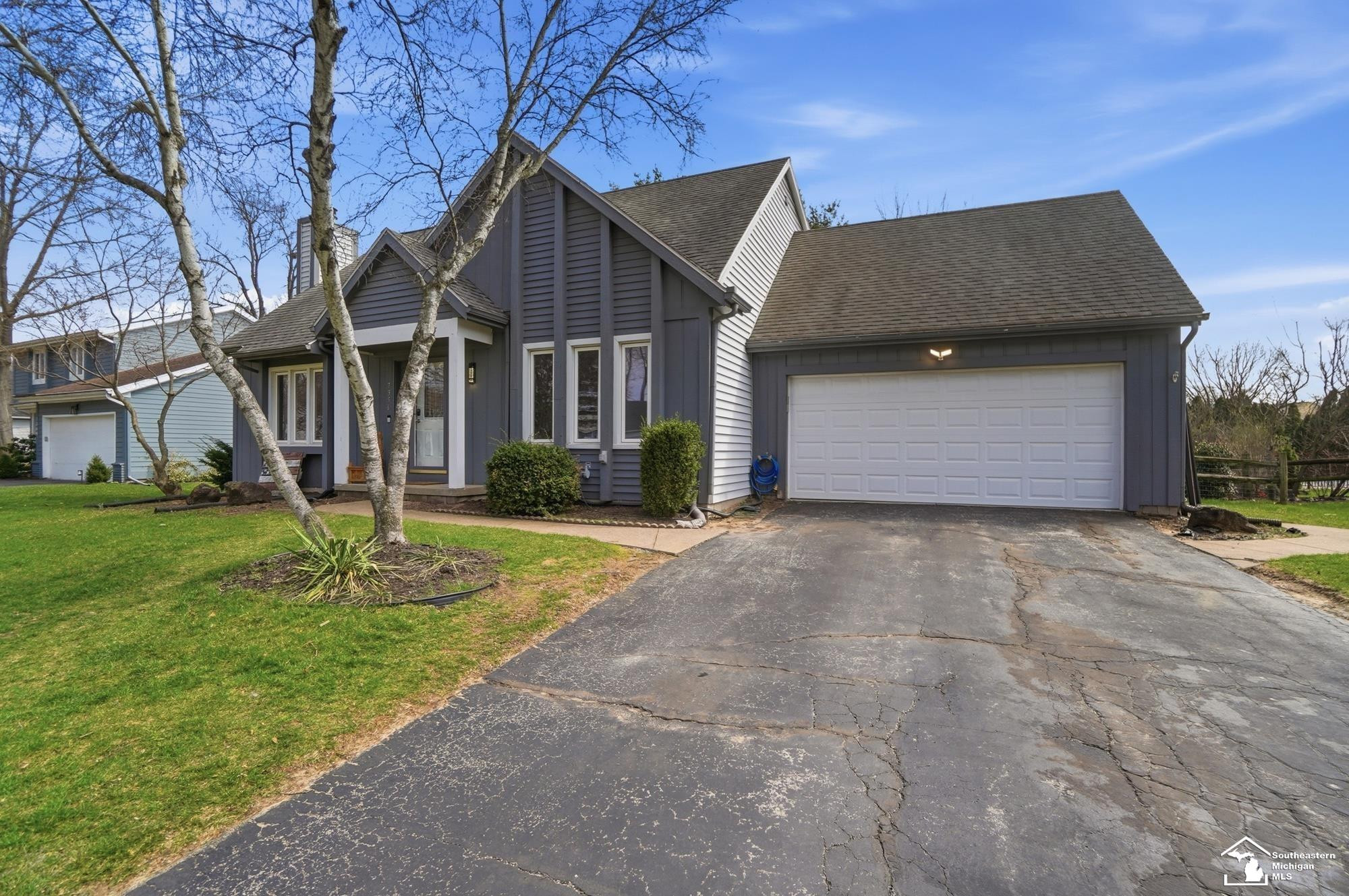 7356 Forest Valley Road, Lambertville, MI 48144 — front exterior