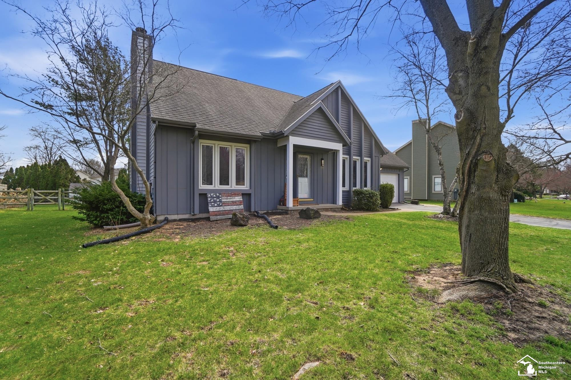 7356 Forest Valley Road, Lambertville, MI 48144 — Photo 3