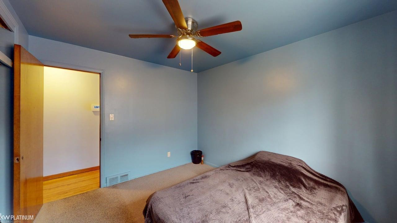 24091 Eastwood Street, Oak Park, MI 48237 — Photo 19