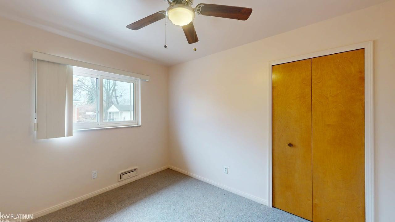 24091 Eastwood Street, Oak Park, MI 48237 — Photo 22