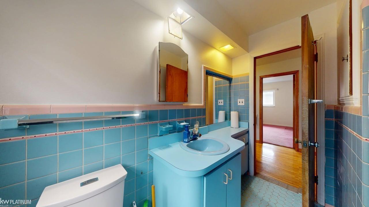 24091 Eastwood Street, Oak Park, MI 48237 — Photo 26