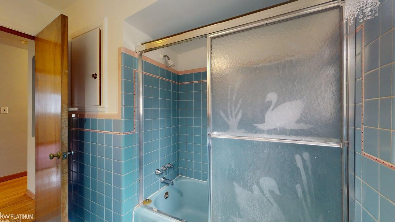 24091 Eastwood Street, Oak Park, MI 48237 — Photo 27