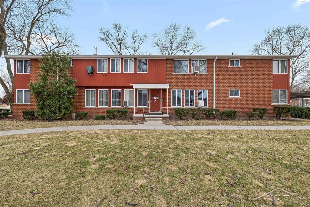 2405 Damman Apt. 201 Drive, 201, Midland, MI 48640 — front exterior