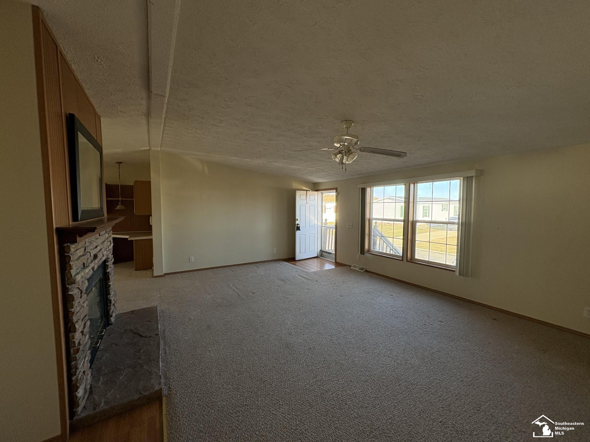 13565 Pear Street, Carleton, MI 48117 — Photo 5