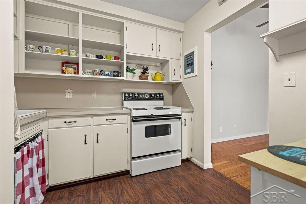 2405 Damman Apt. 201 Drive, 201, Midland, MI 48640 — Photo 11