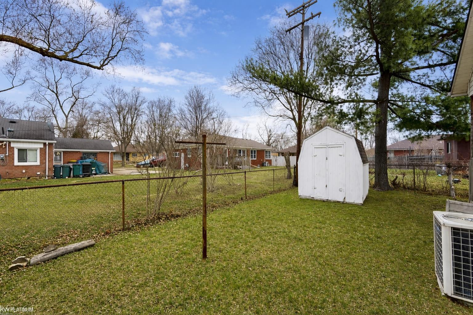 24091 Eastwood Street, Oak Park, MI 48237 — Photo 35