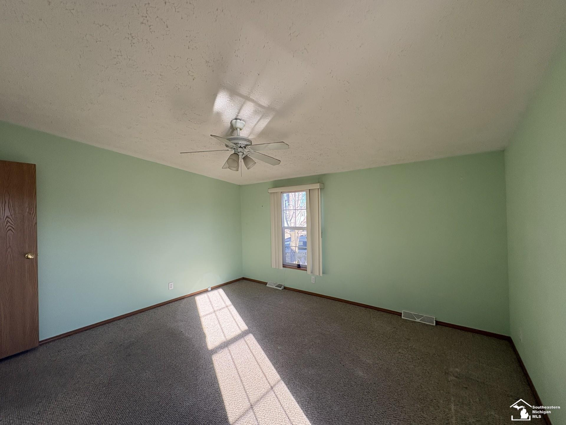 13565 Pear Street, Carleton, MI 48117 — Photo 16