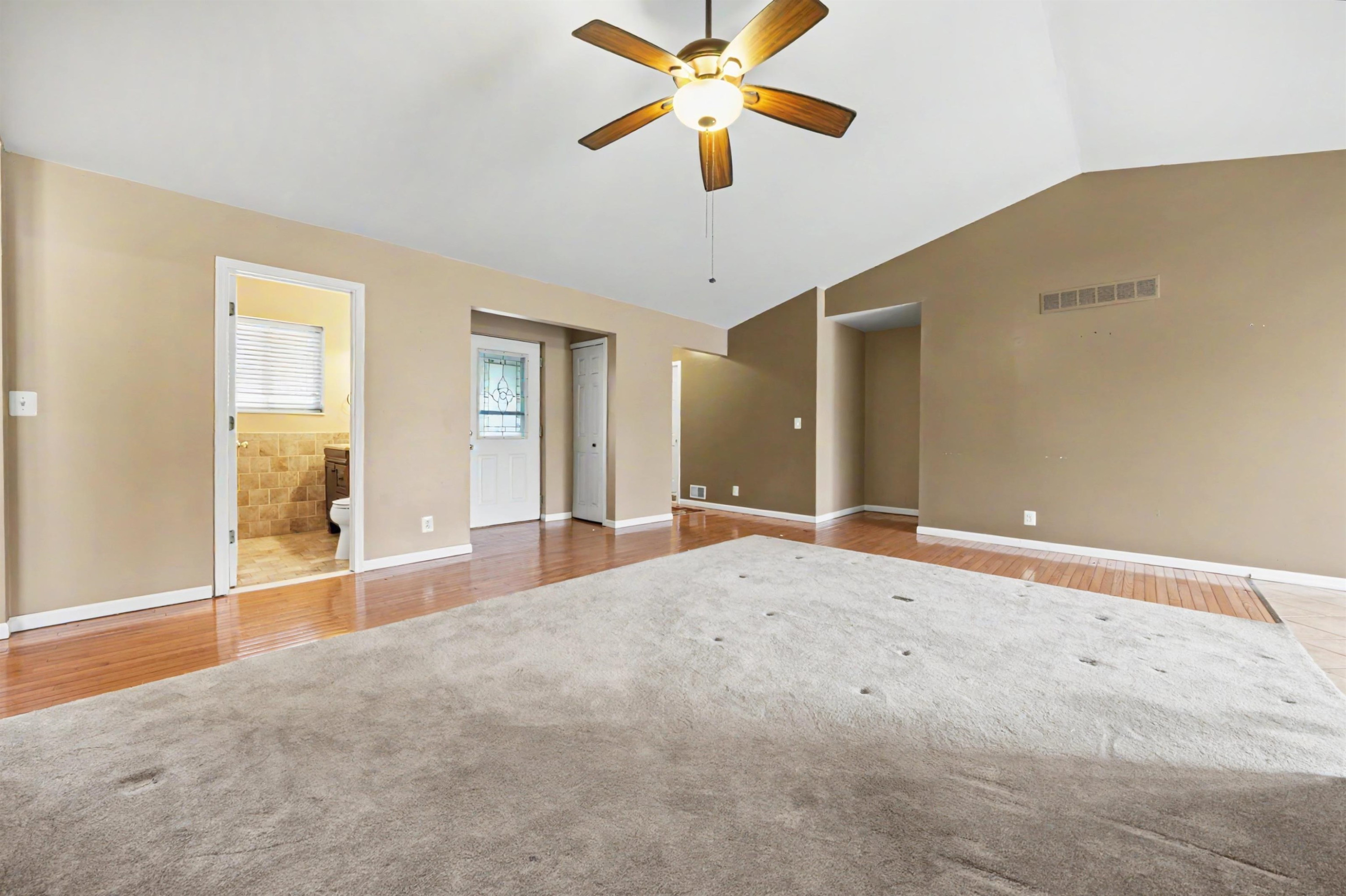 2435 Fruit Street, MI 48001 — Photo 10