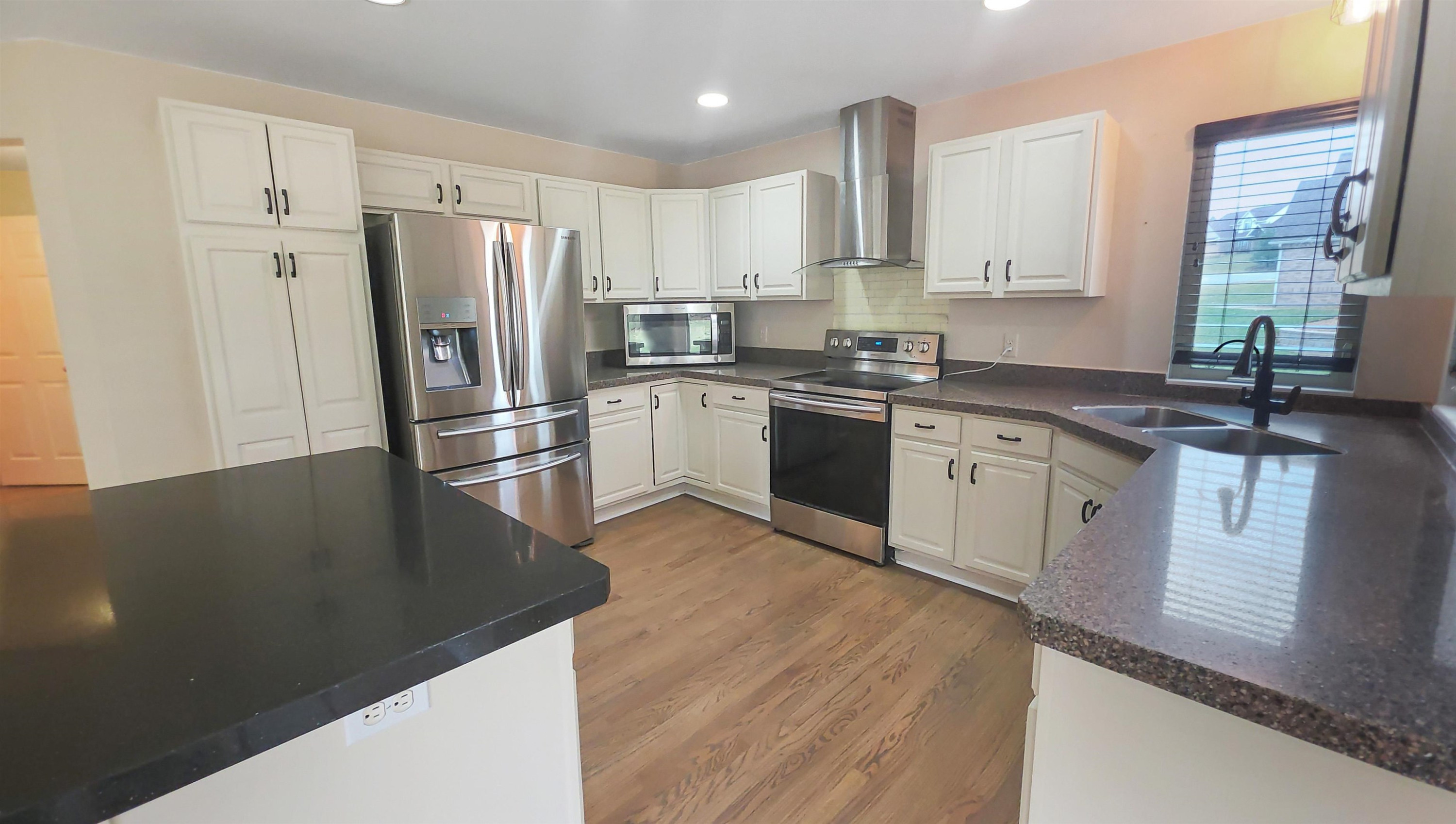 4297 Oak Tree Court, Fenton, MI 48430 — Photo 6