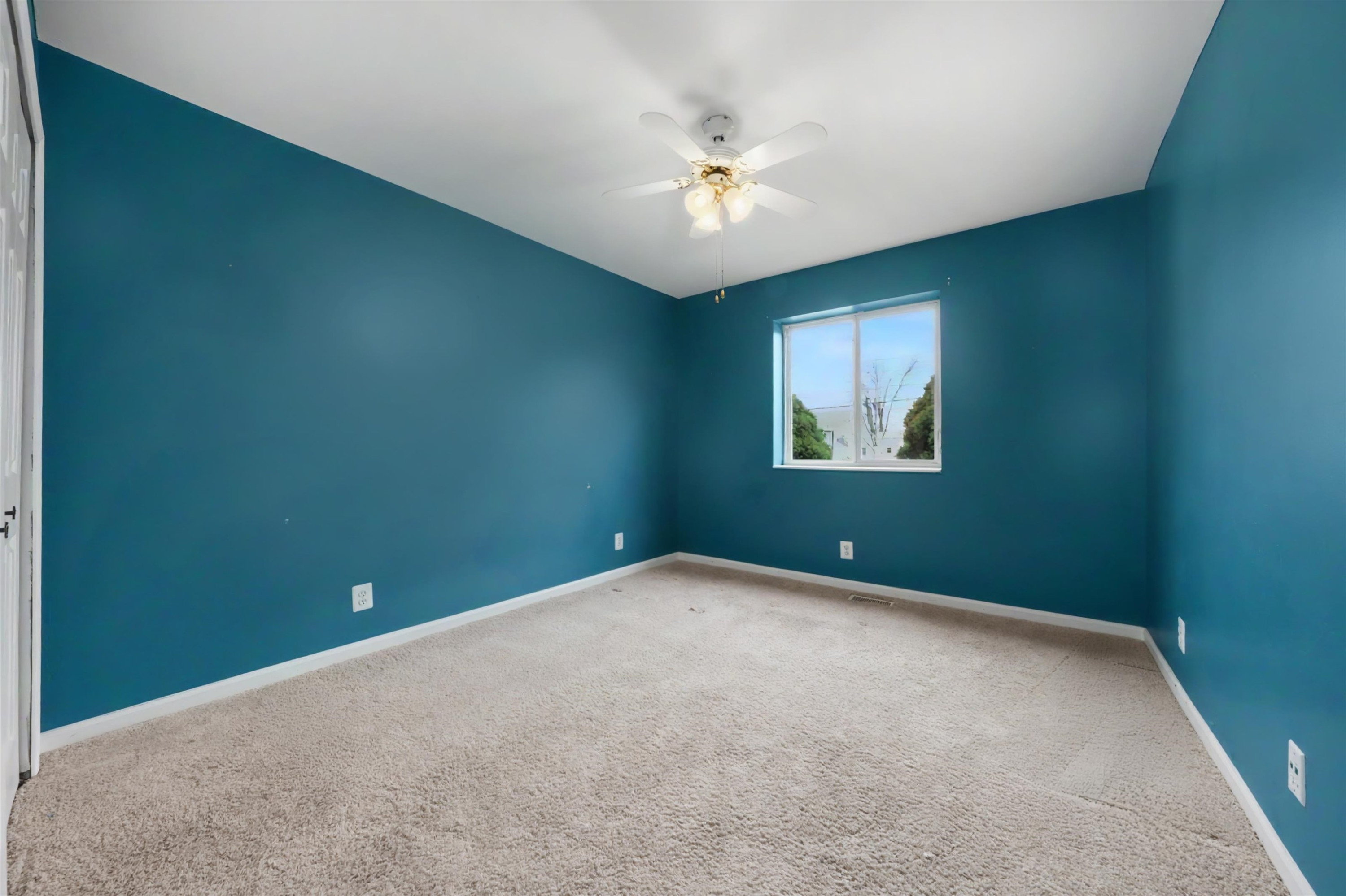 2435 Fruit Street, MI 48001 — Photo 28