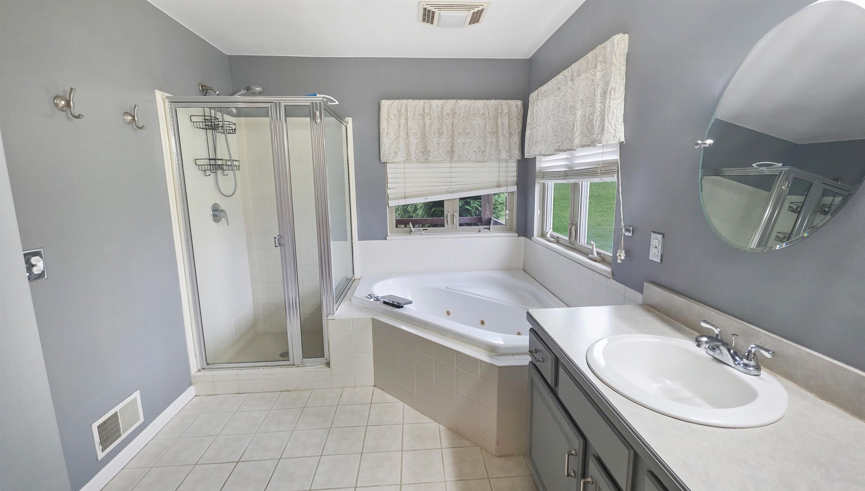 4297 Oak Tree Court, Fenton, MI 48430 — Photo 27