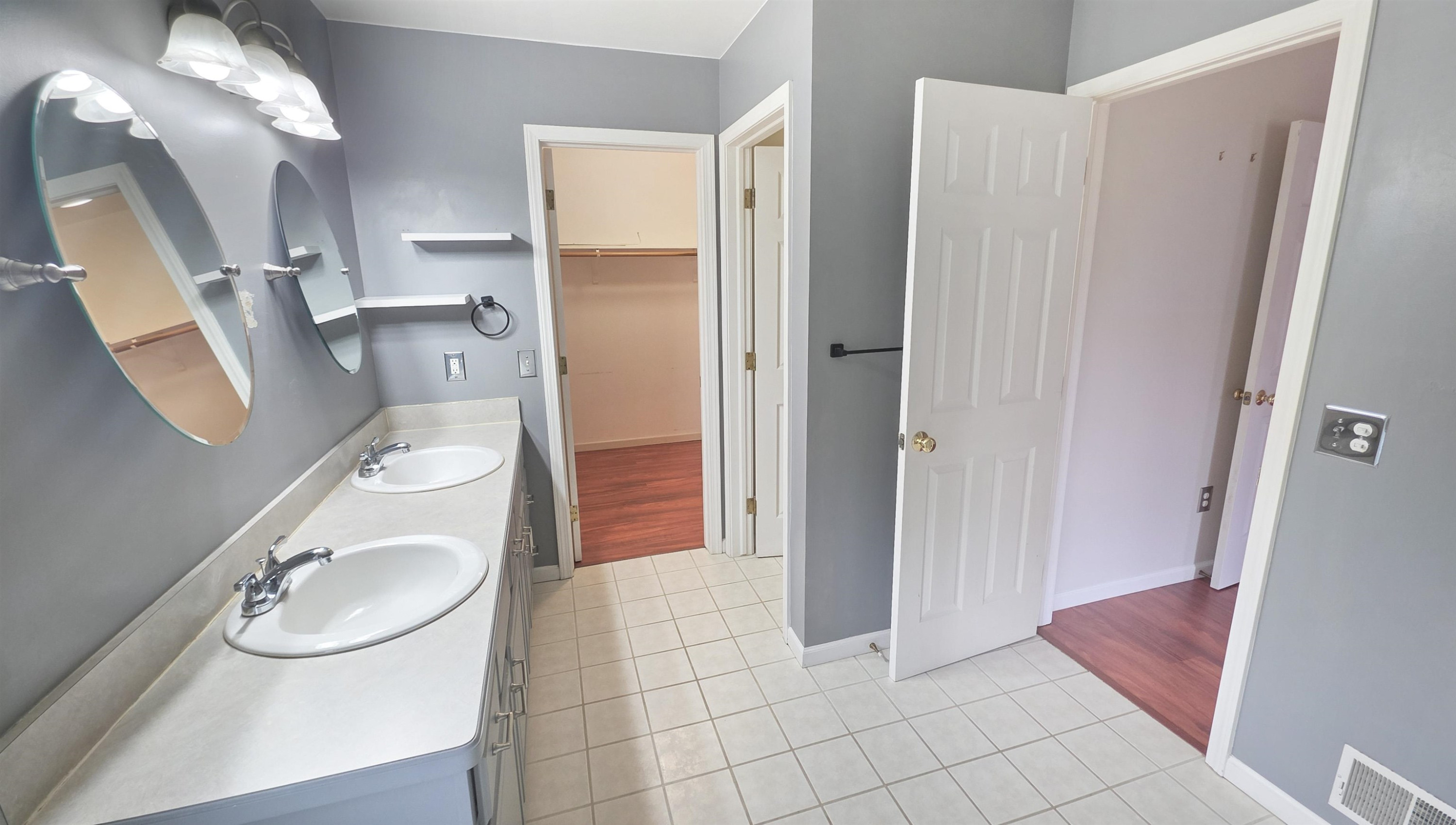4297 Oak Tree Court, Fenton, MI 48430 — Photo 28