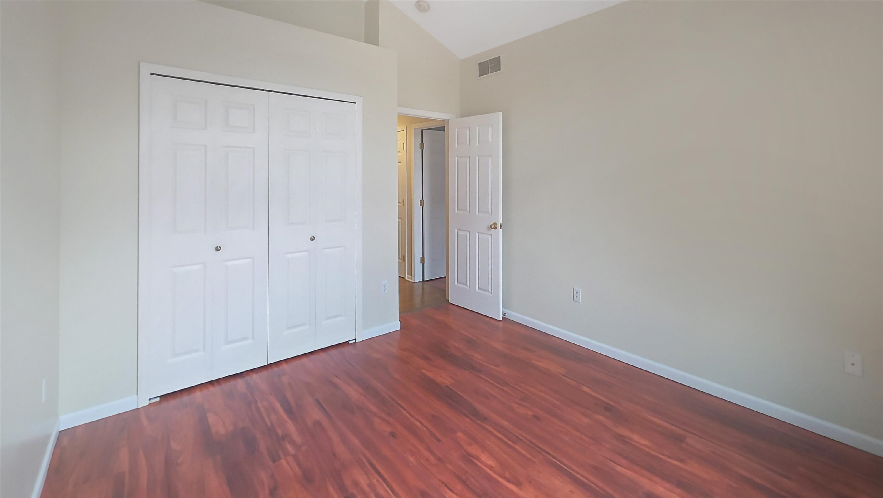 4297 Oak Tree Court, Fenton, MI 48430 — Photo 33