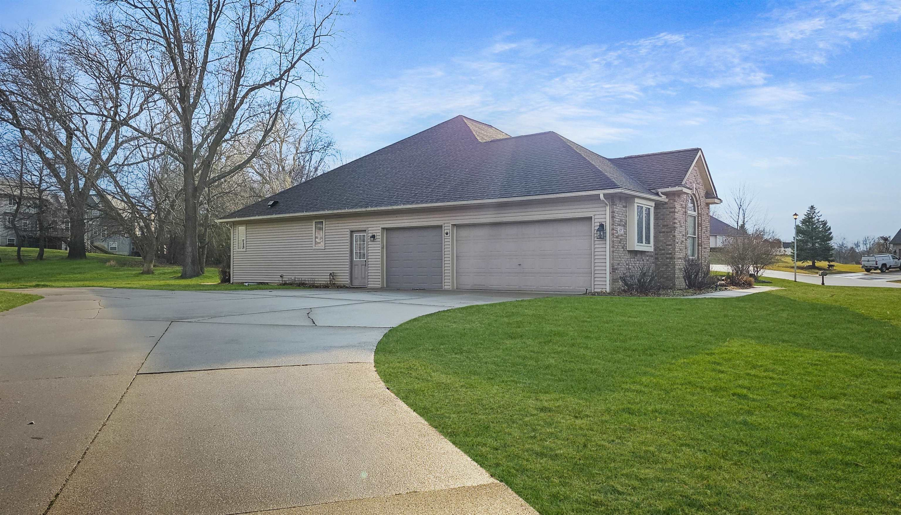 4297 Oak Tree Court, Fenton, MI 48430 — Photo 43