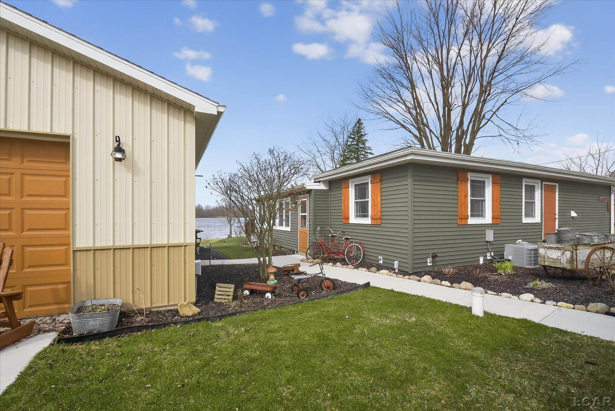 250 Sunset Drive, Hudson, MI 49247 — Photo 8