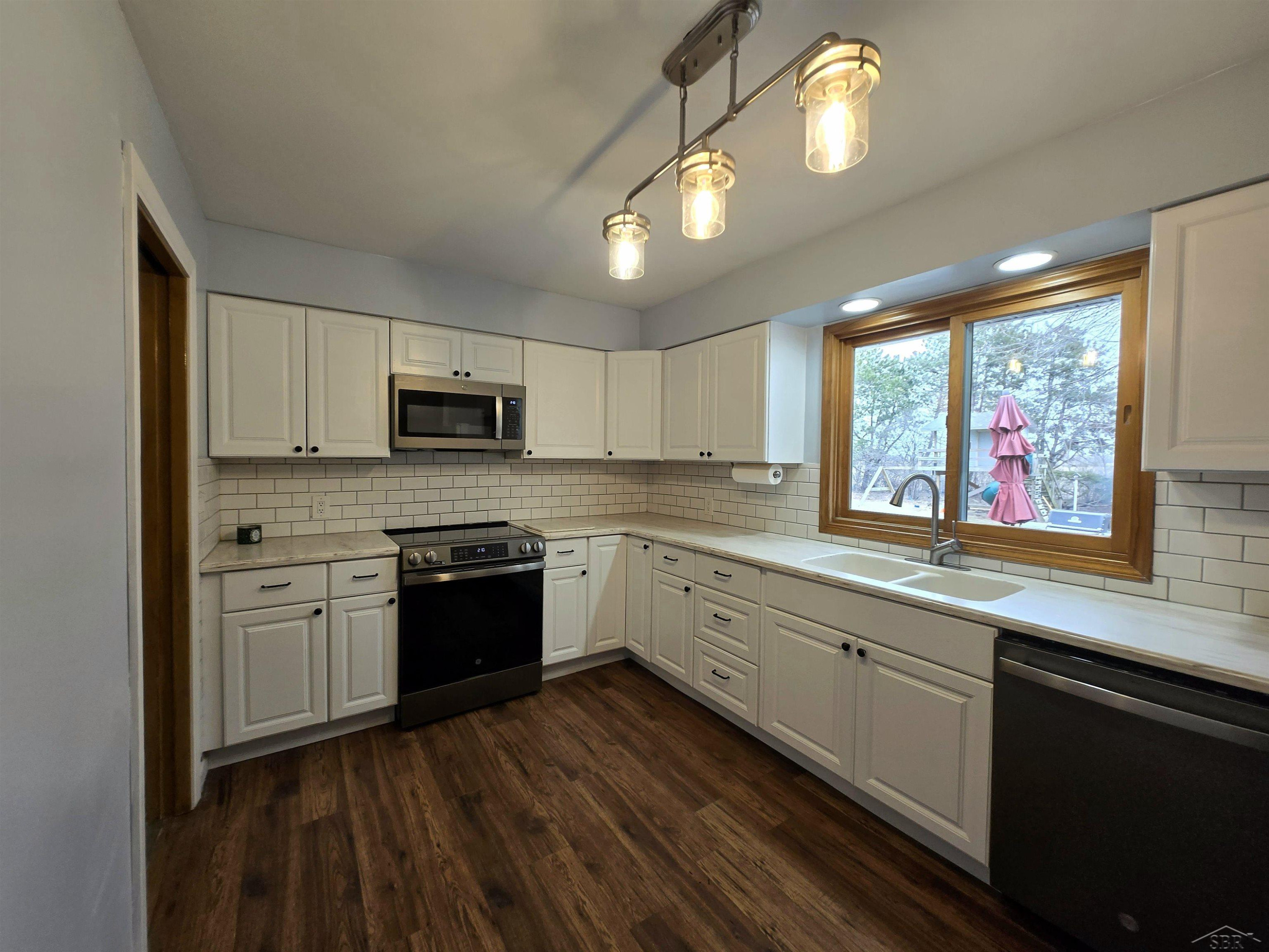 2055 S Farley Road, Bay City, MI — Photo 5