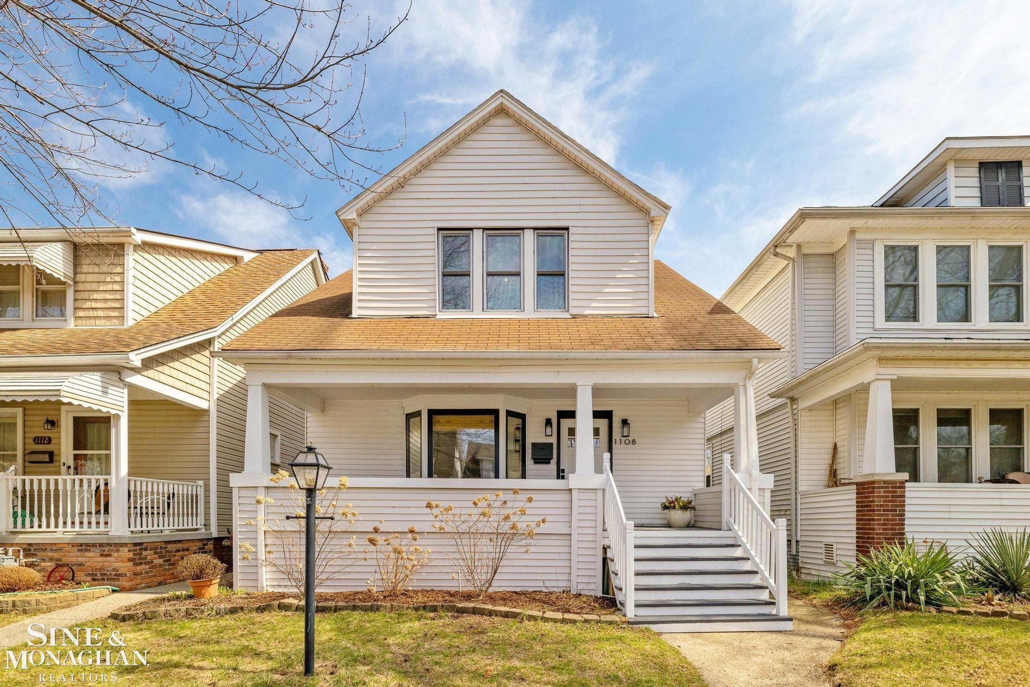1108 Wayburn Street, Grosse Pointe Park, MI 48230 — front exterior