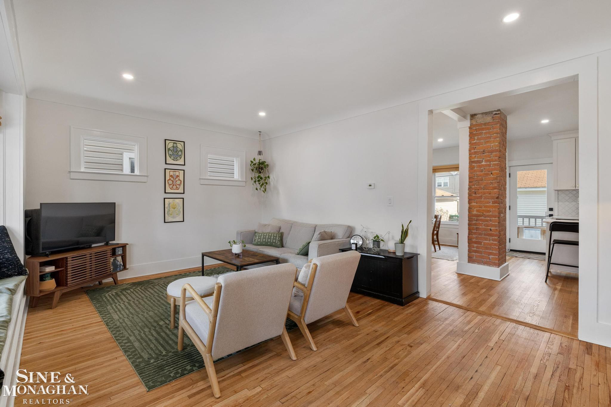 1108 Wayburn Street, Grosse Pointe Park, MI 48230 — Photo 4