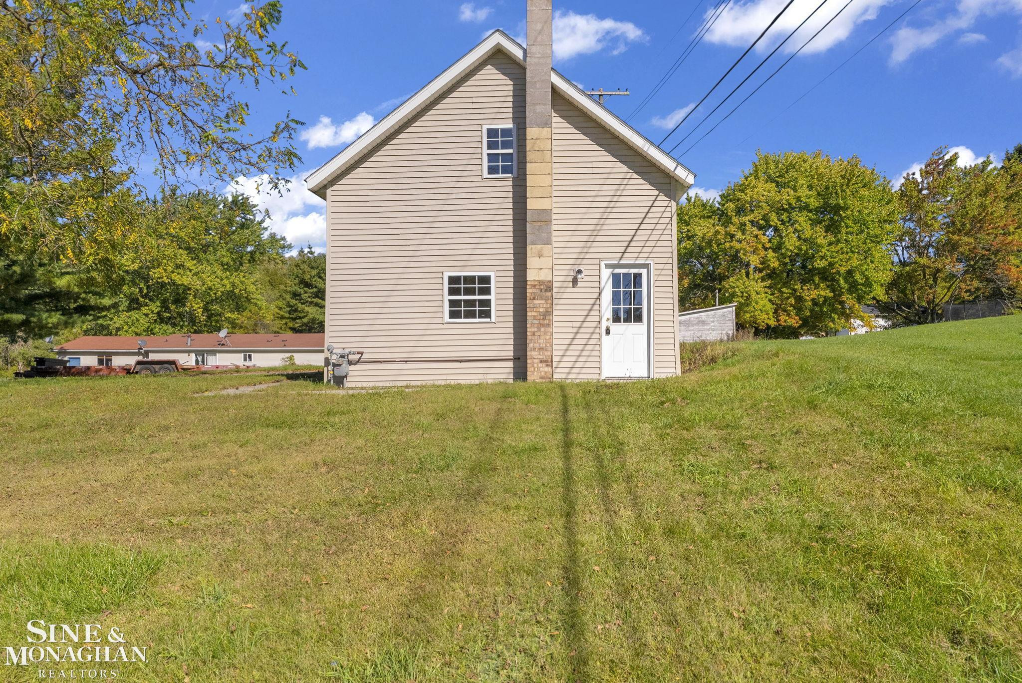 36 N Arthur Street, MI 48419 — Photo 5