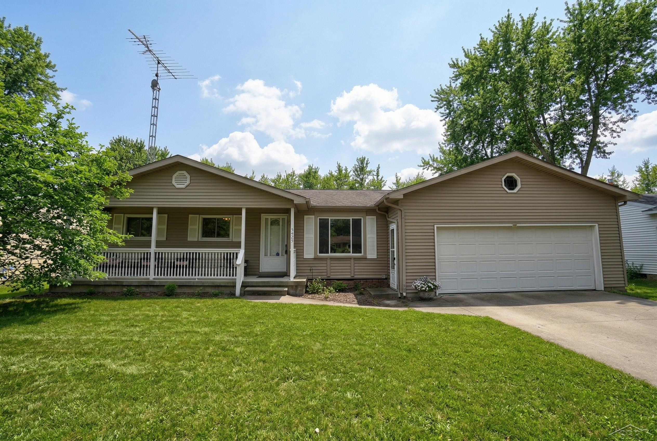 5425 Westchester Drive, Flint, MI 48532 — Photo 2