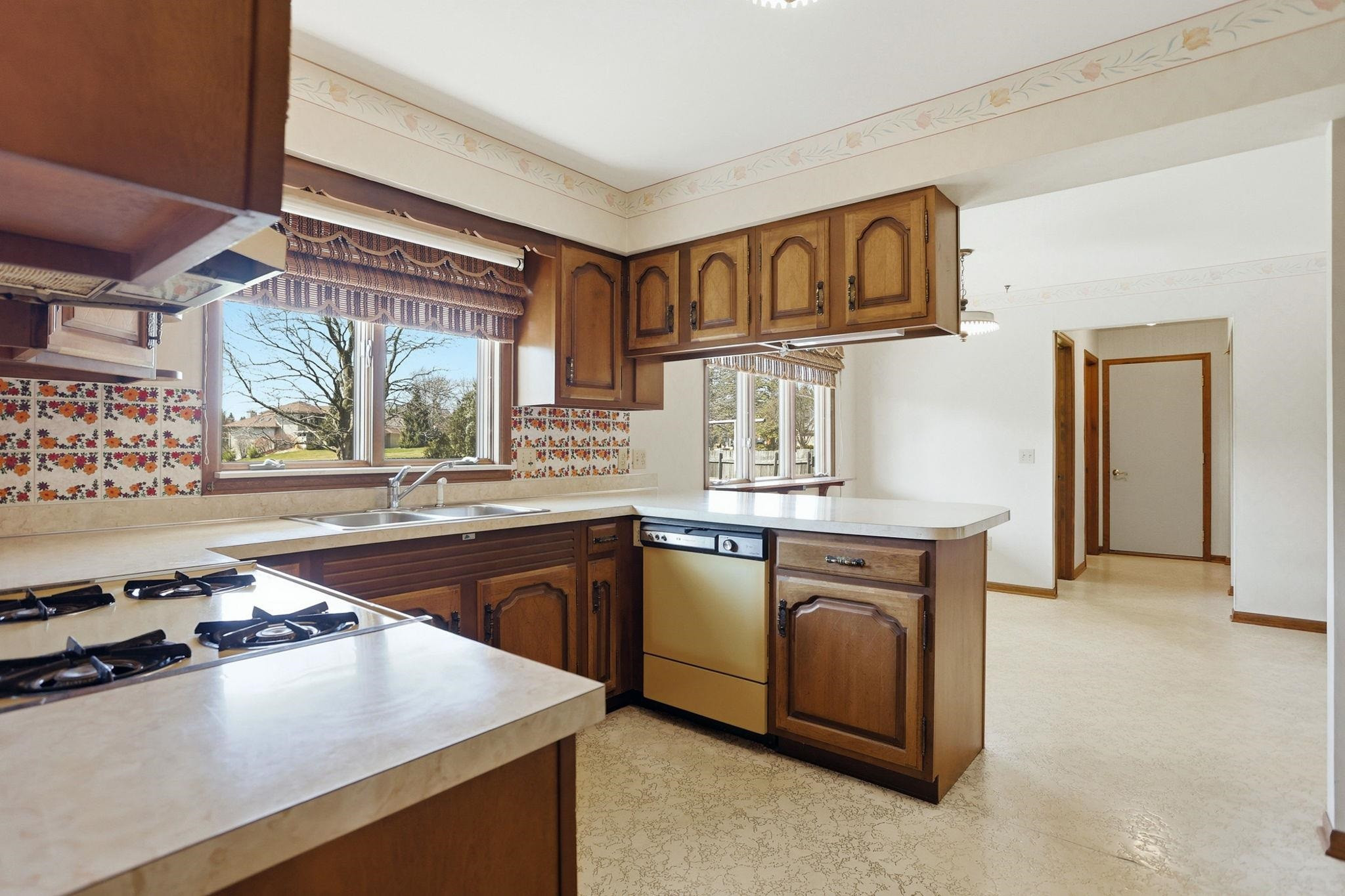 1 Harlan Court, Frankenmuth, MI 48734 — Photo 18
