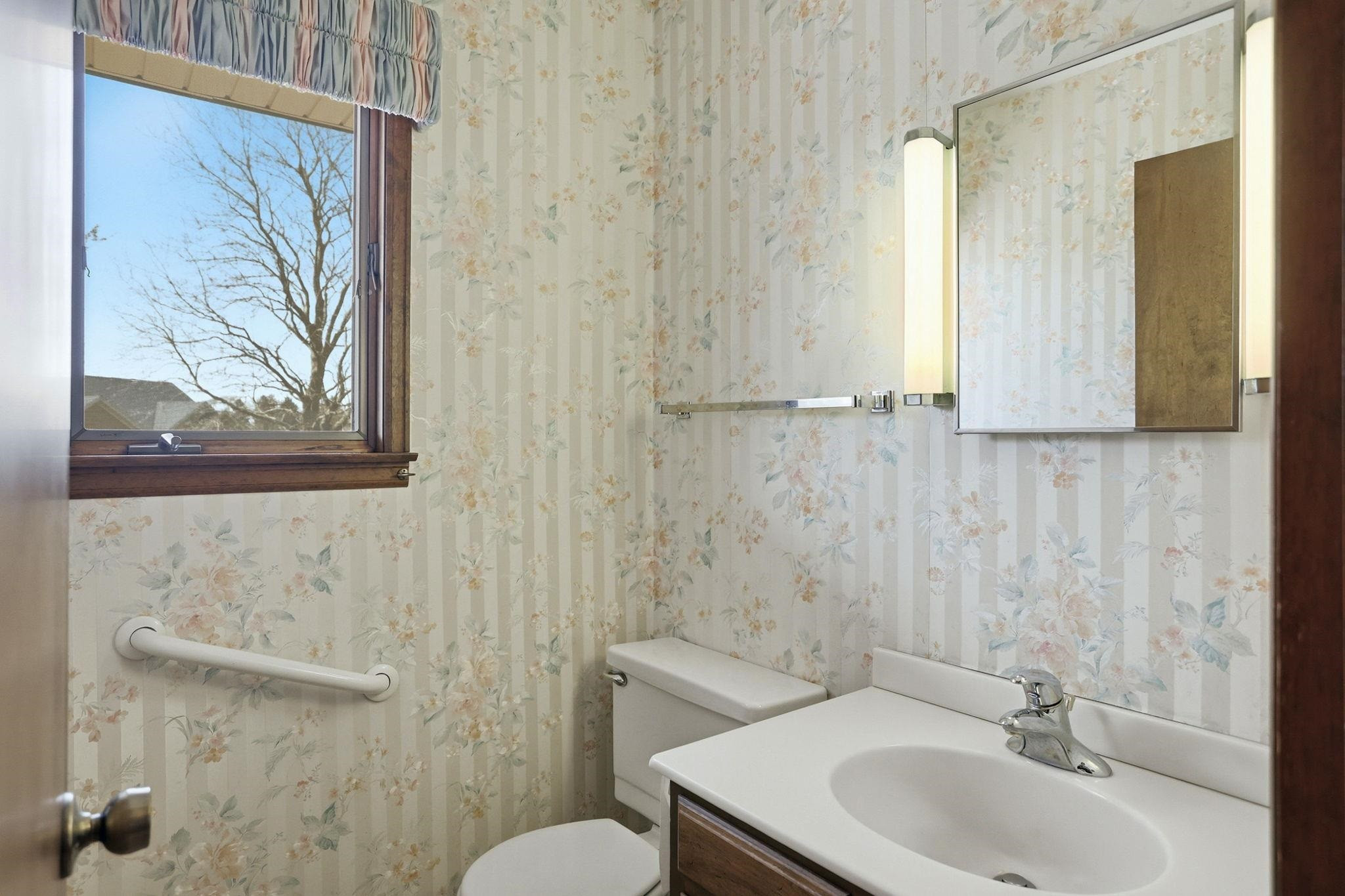 1 Harlan Court, Frankenmuth, MI 48734 — Photo 24