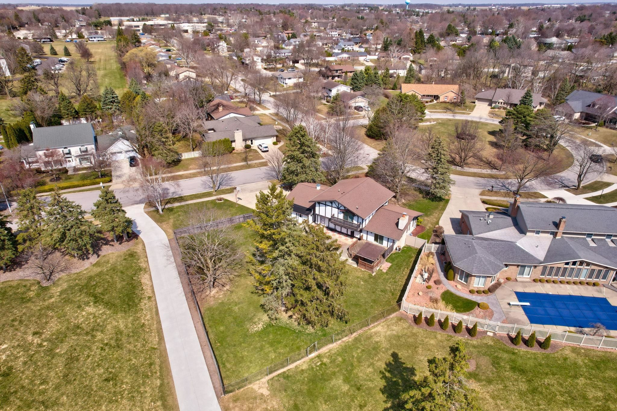 1 Harlan Court, Frankenmuth, MI 48734 — Photo 58