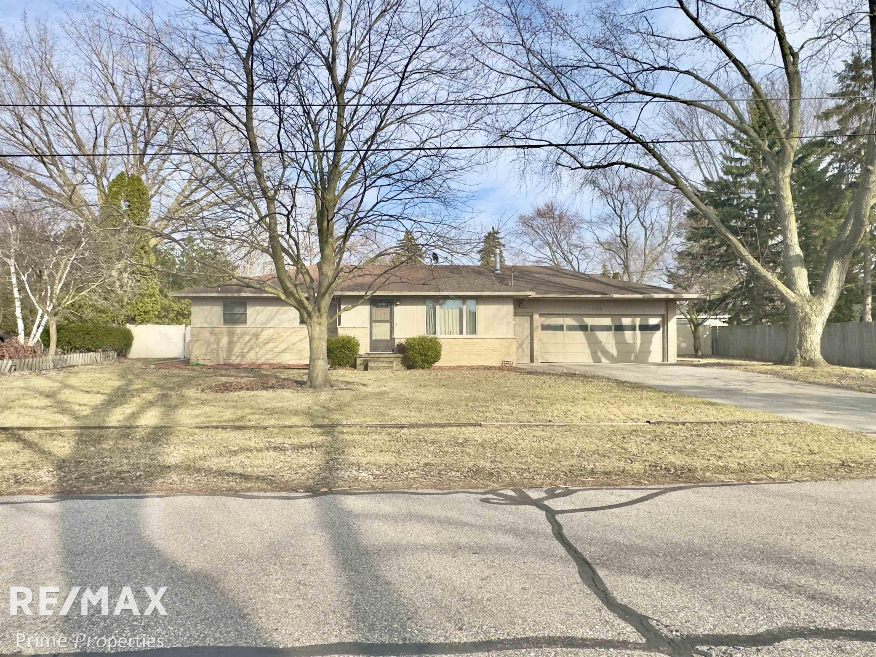 1574 Elizabeth Lane, Essexville, MI 48732 — Photo 3