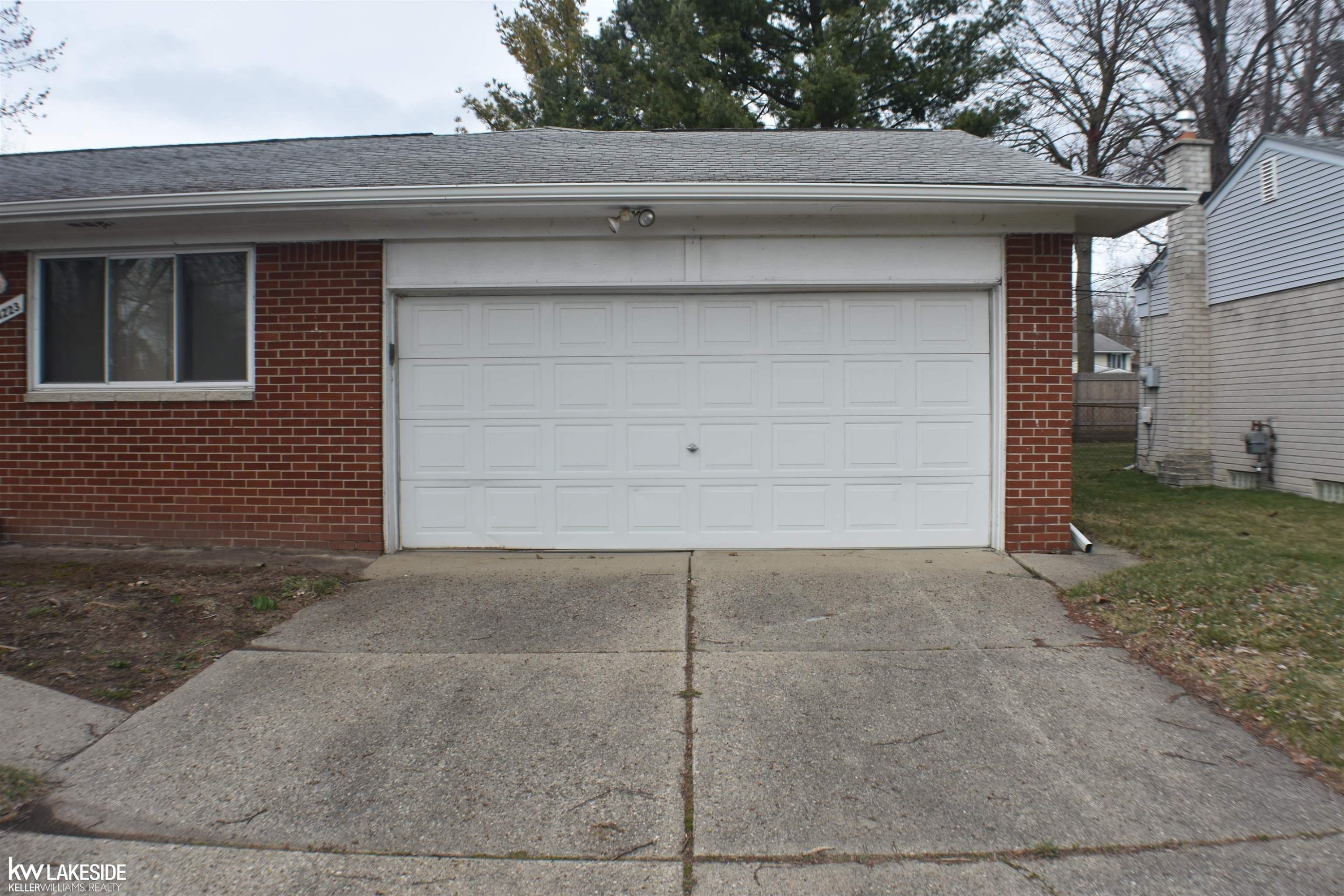 24223 RAMSGATE Street, Clinton Twp, MI 48035 — Photo 3