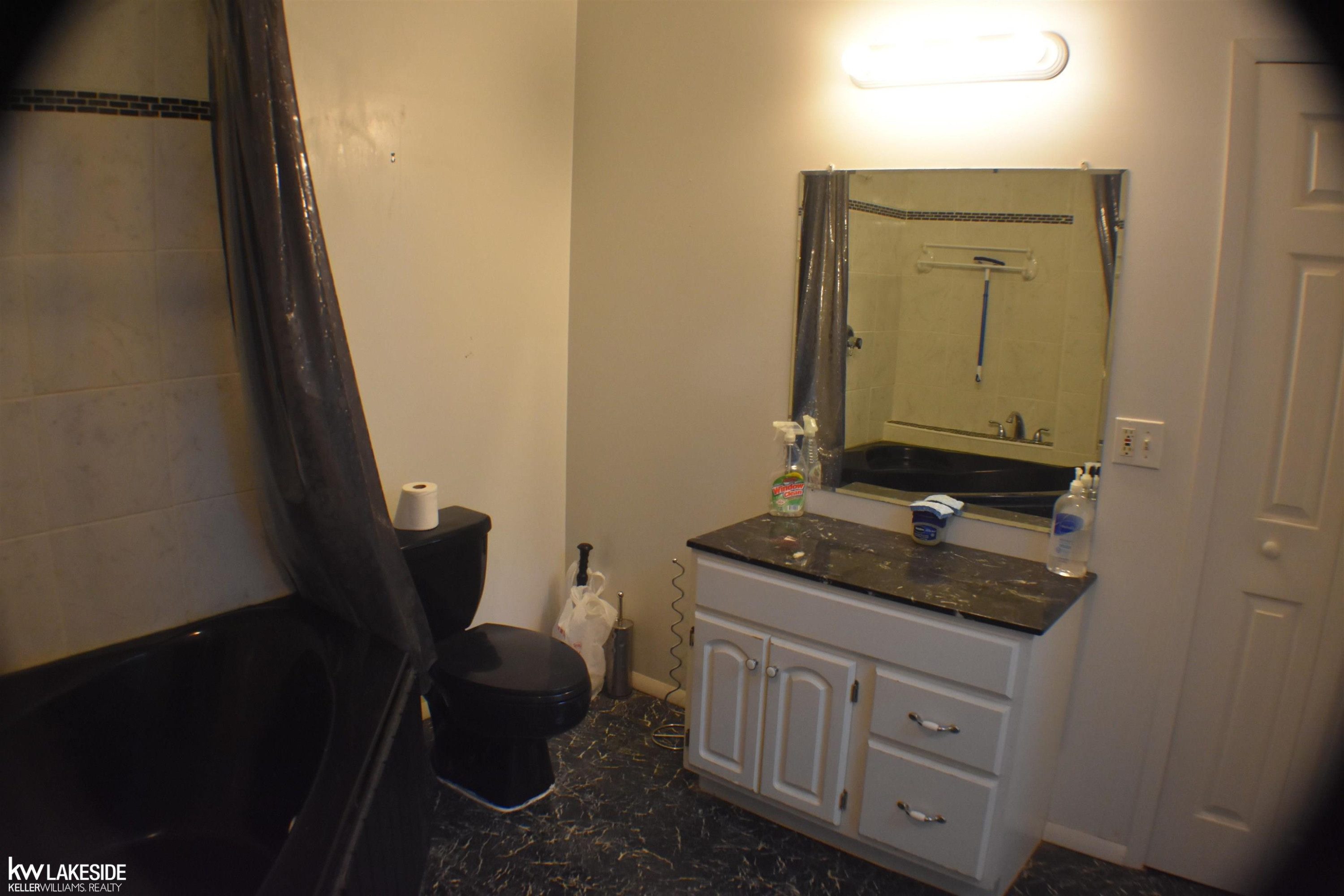 24223 RAMSGATE Street, Clinton Twp, MI 48035 — Photo 11