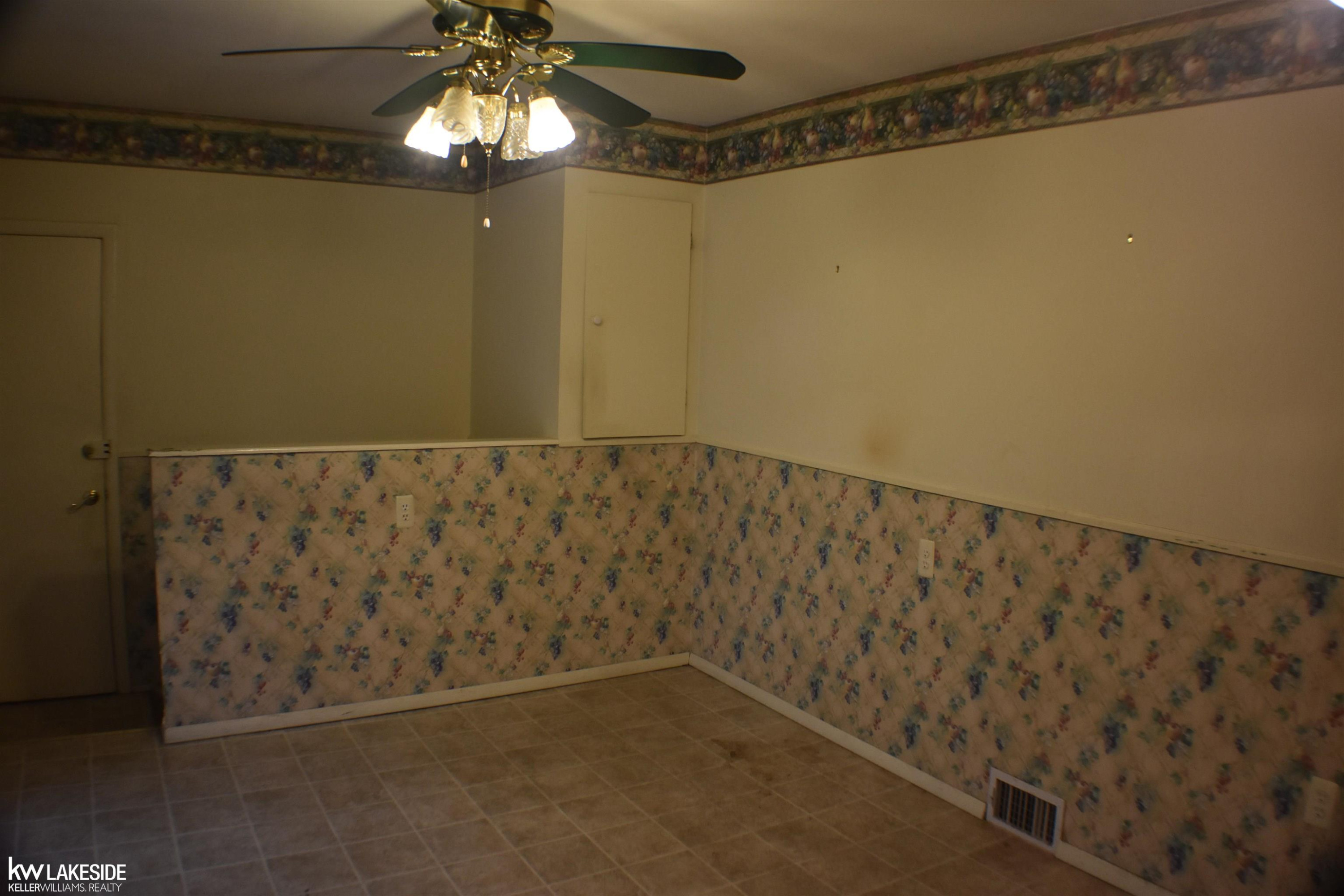 24223 RAMSGATE Street, Clinton Twp, MI 48035 — Photo 16