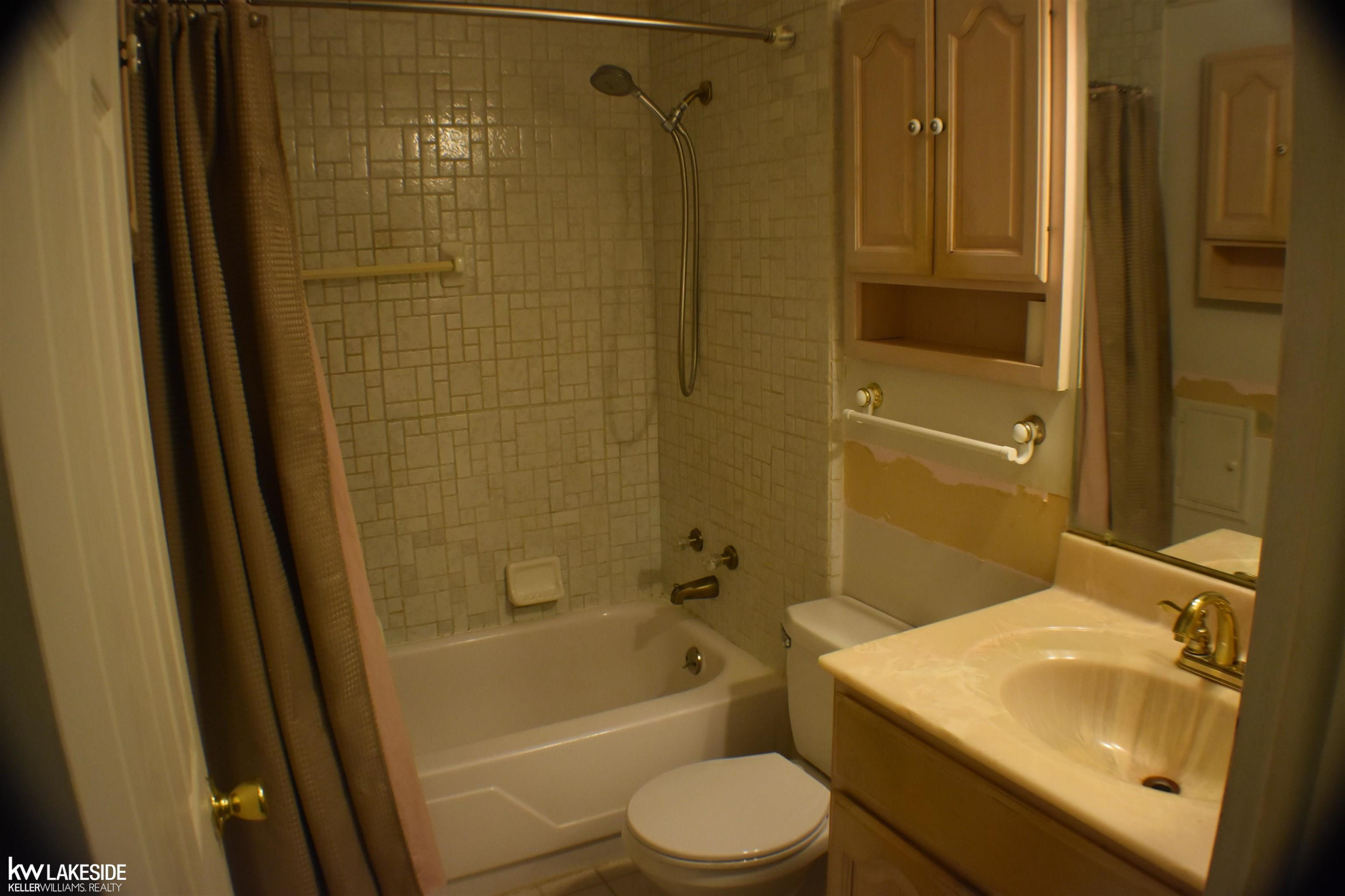 24223 RAMSGATE Street, Clinton Twp, MI 48035 — Photo 19