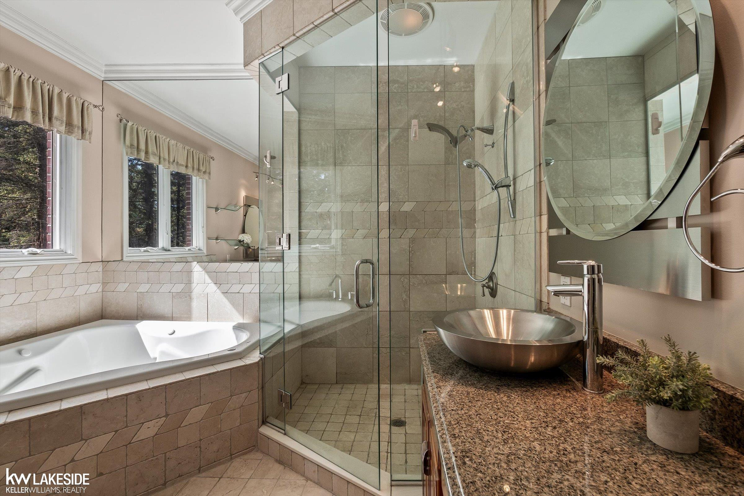 6120 Evanswood Street, Troy, MI 48085 — Photo 32