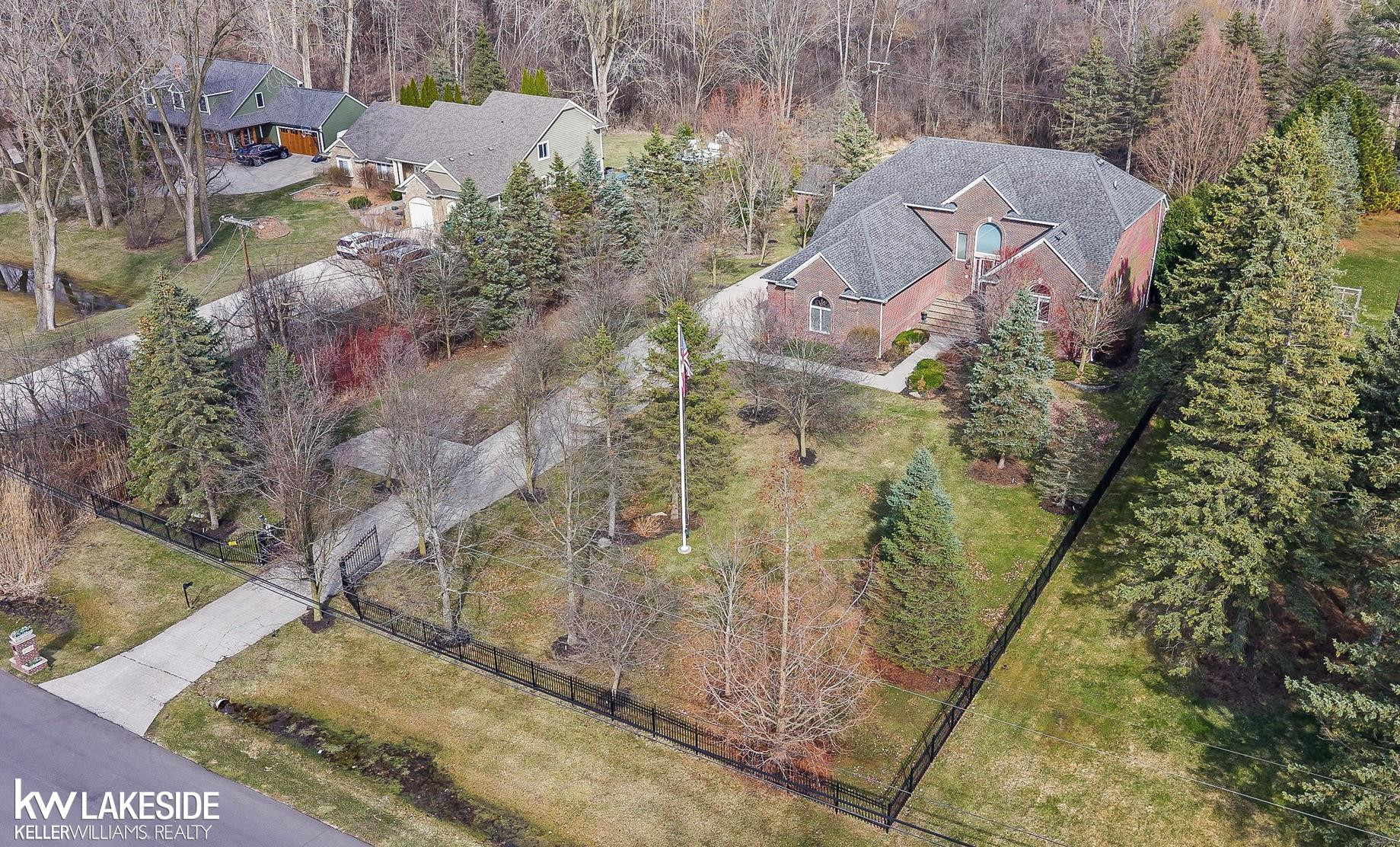6120 Evanswood Street, Troy, MI 48085 — Photo 52