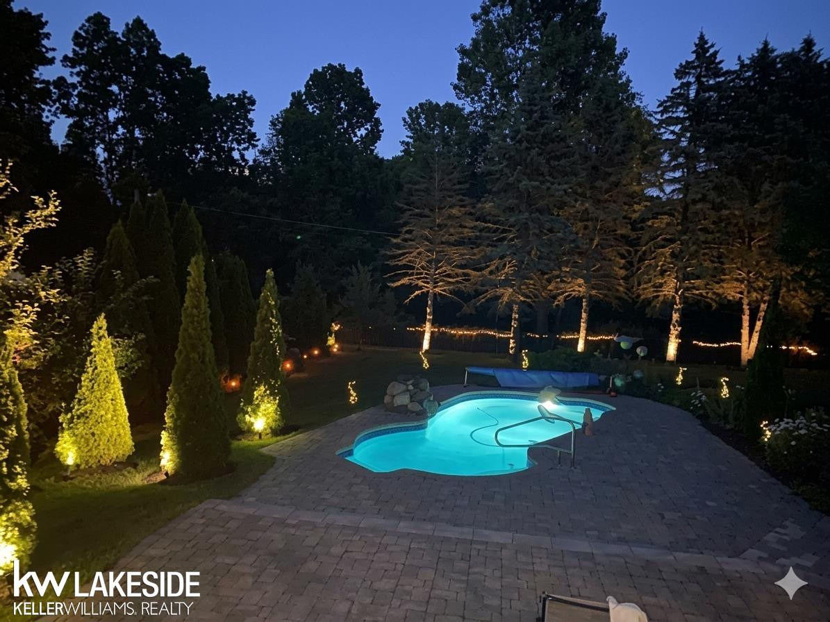 6120 Evanswood Street, Troy, MI 48085 — Photo 58
