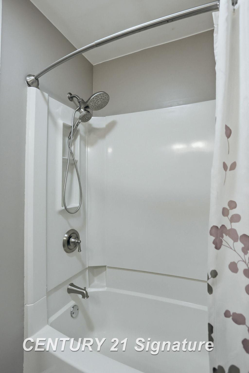 225 Strieter Drive, Saginaw, MI 48609 — Photo 23