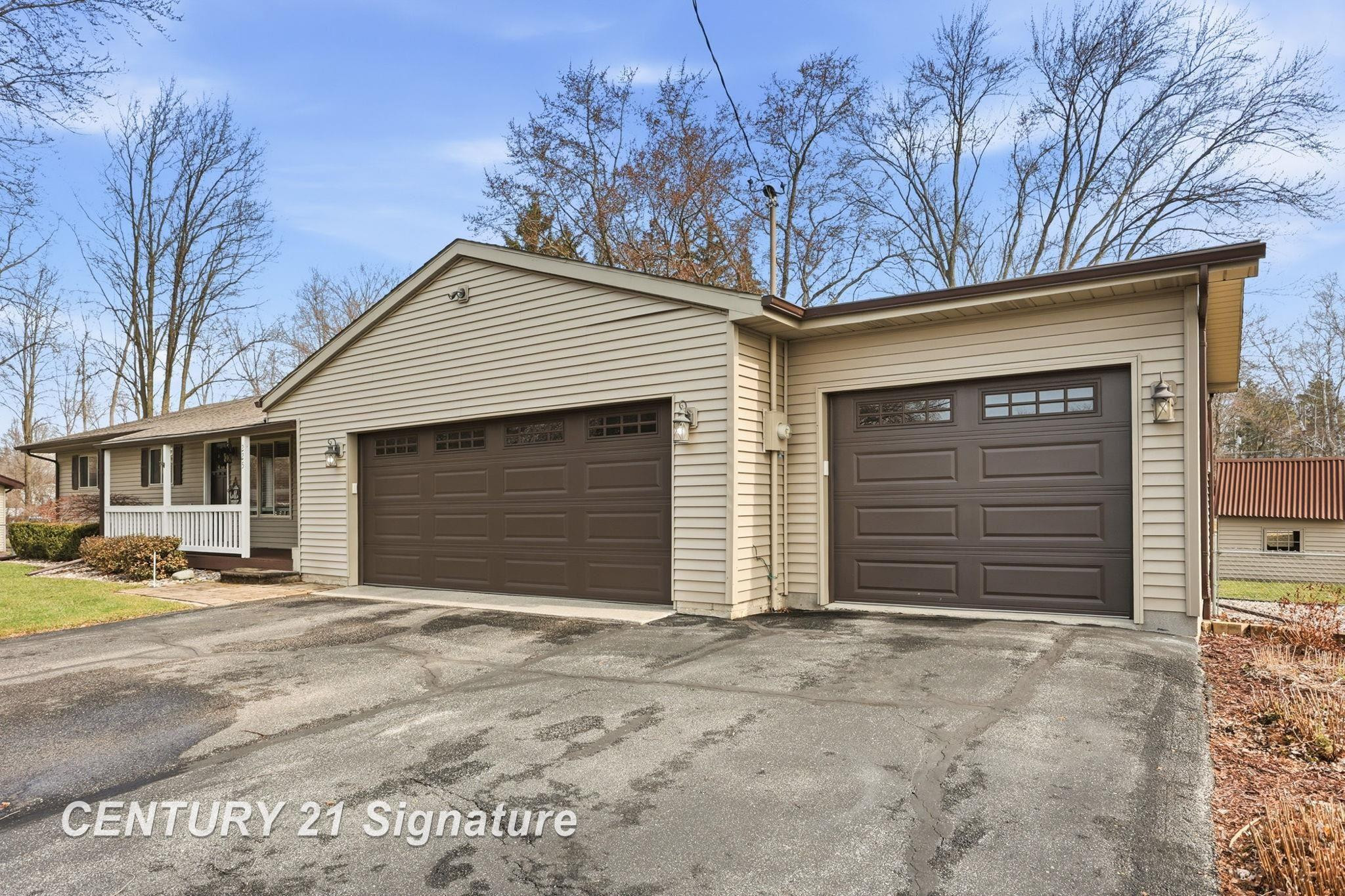 225 Strieter Drive, Saginaw, MI 48609 — Photo 33