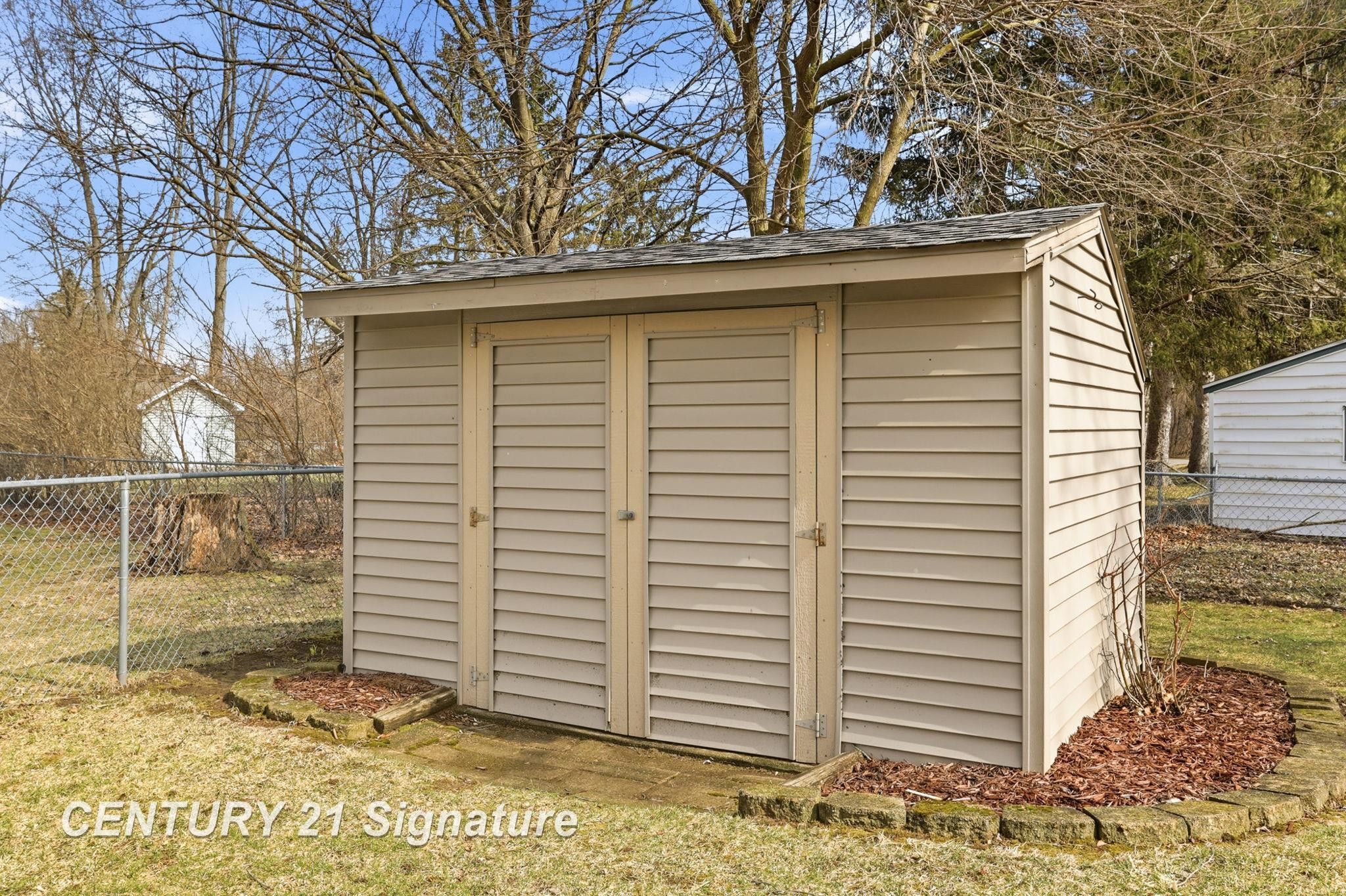 225 Strieter Drive, Saginaw, MI 48609 — Photo 40