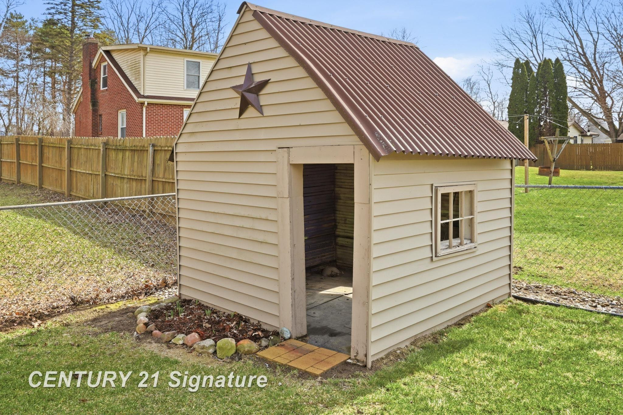 225 Strieter Drive, Saginaw, MI 48609 — Photo 41