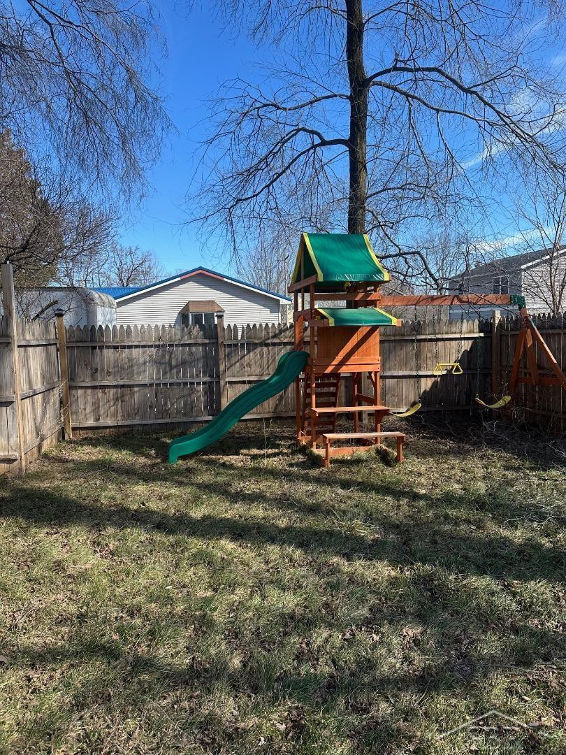 609 Olive Road, Saint Louis, MI 48880 — Photo 3