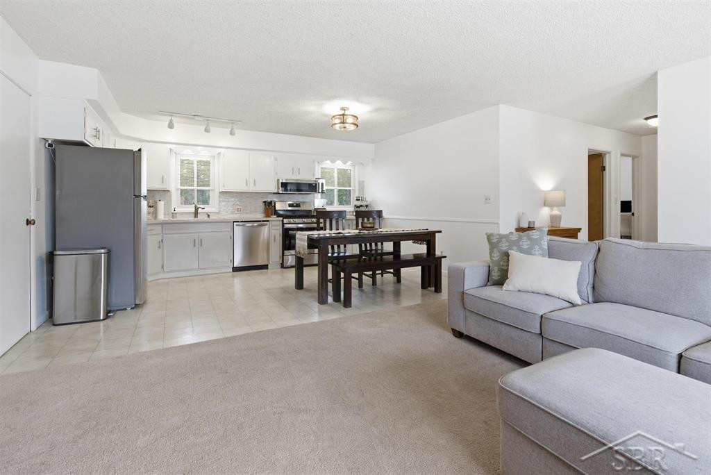 3908 Nottingham Terrace, Midland, MI 48642 — Photo 8
