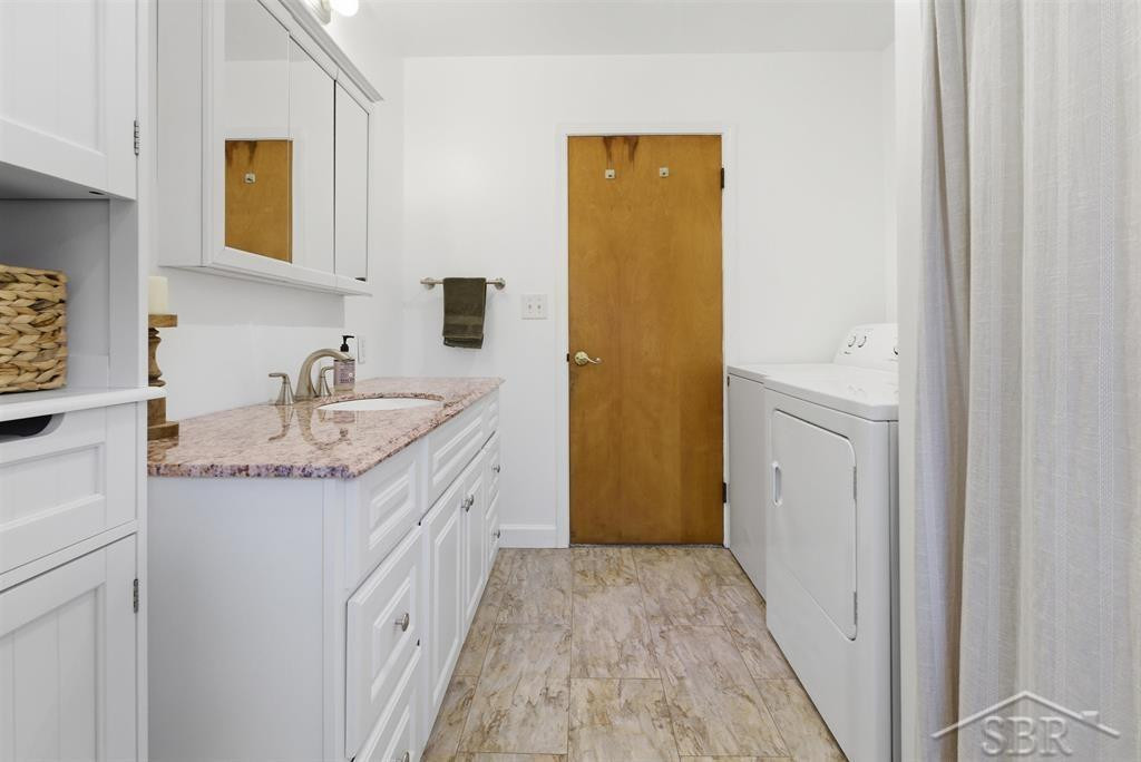 3908 Nottingham Terrace, Midland, MI 48642 — Photo 14