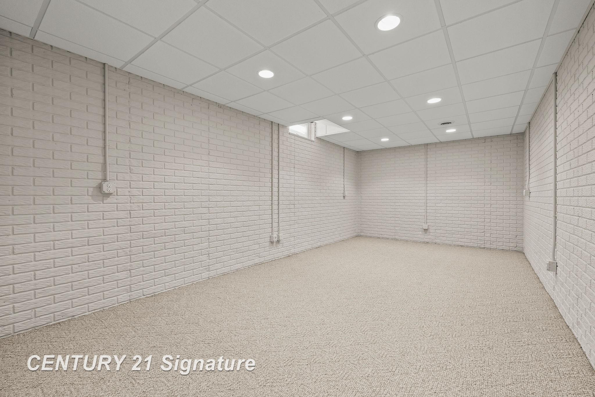 6790 HOSPITAL Road, Freeland, MI, 48623