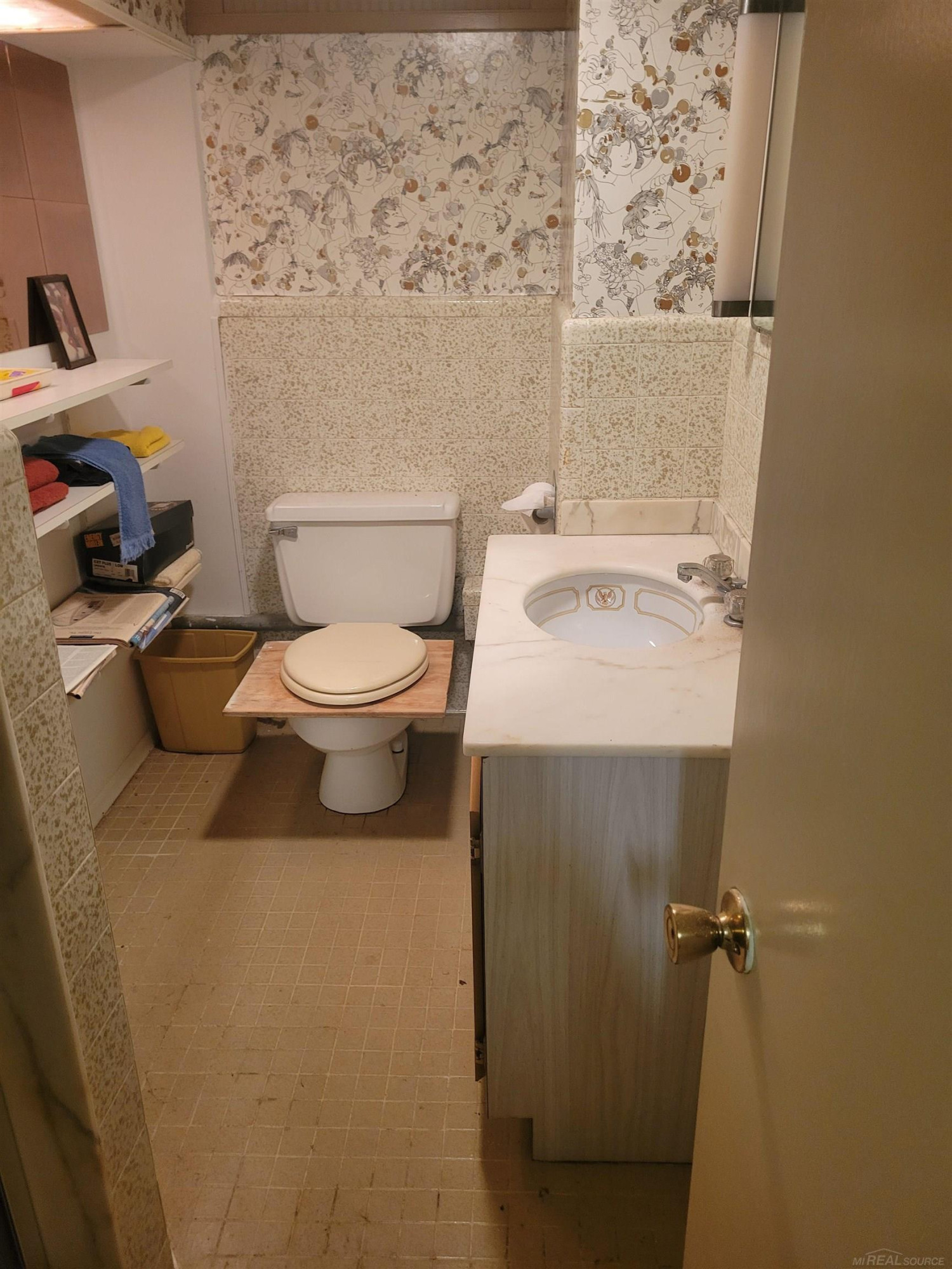 23155 Raven Avenue, Eastpointe, MI 48021 — Photo 29