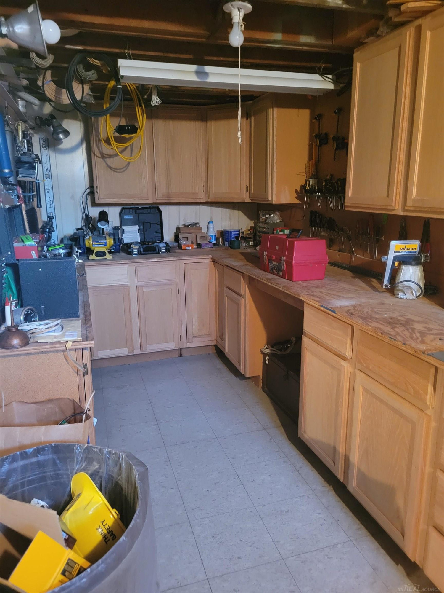 23155 Raven Avenue, Eastpointe, MI 48021 — Photo 39