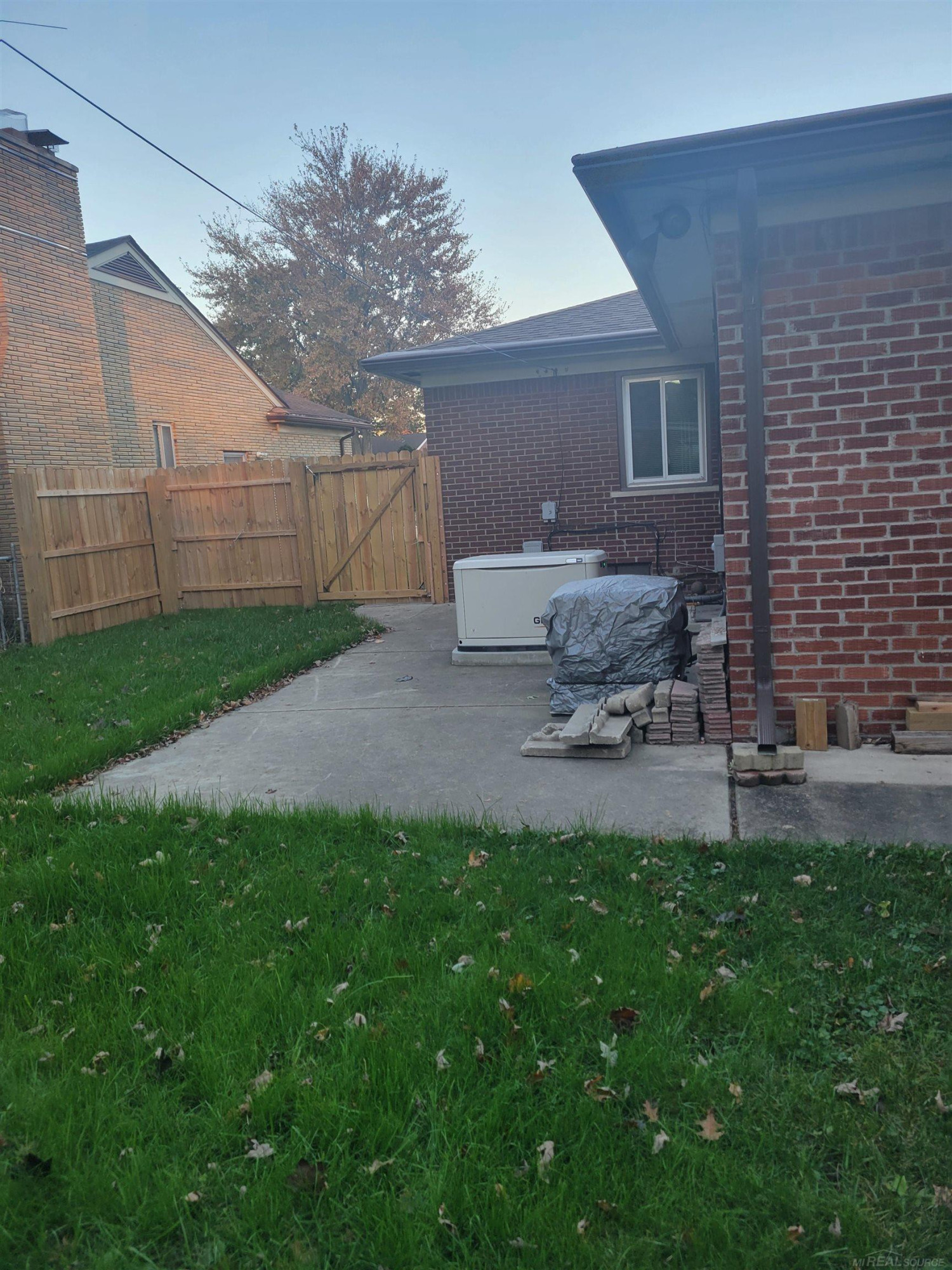 23155 Raven Avenue, Eastpointe, MI 48021 — Photo 45