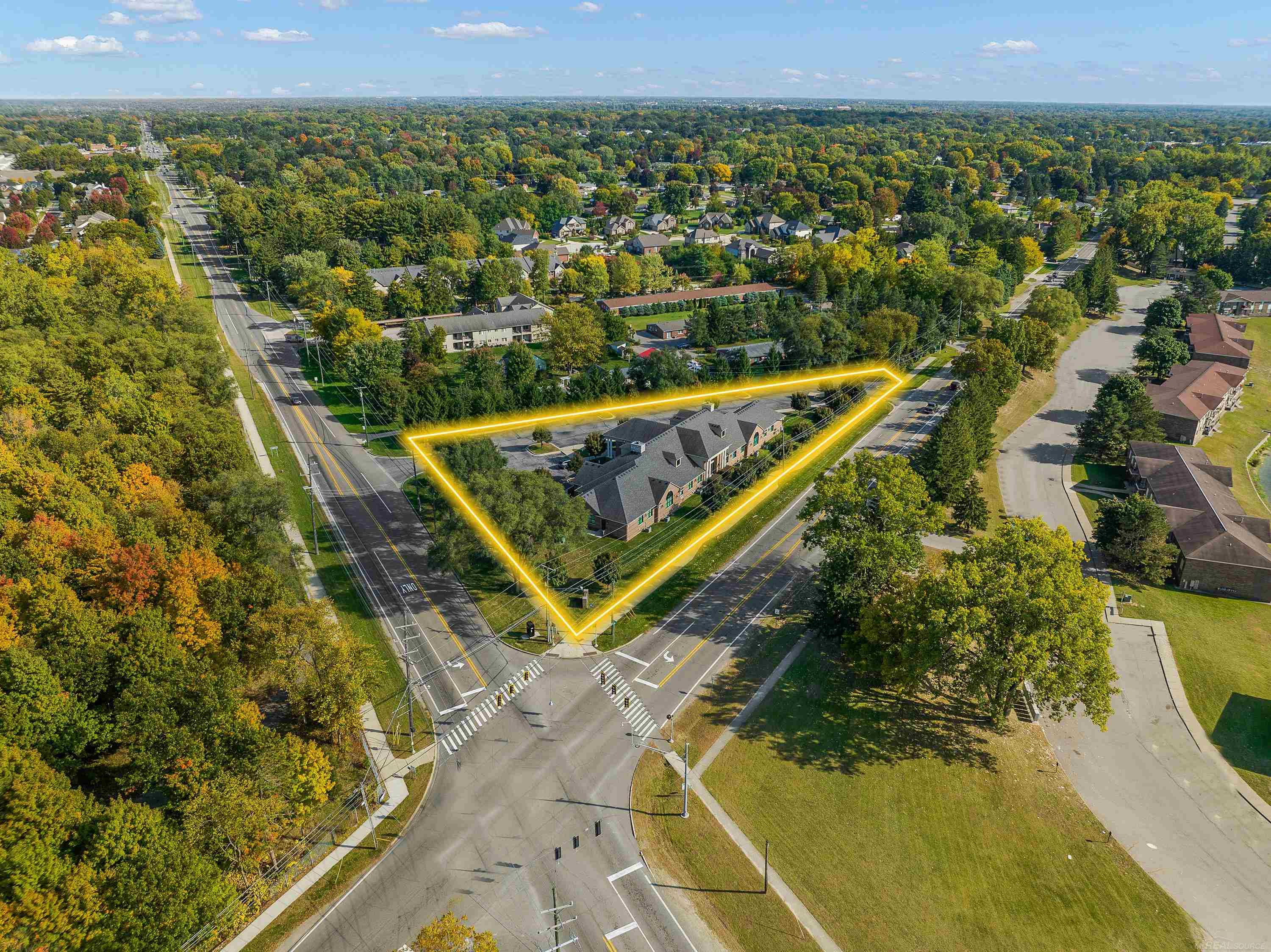 6300 22 Mile Road, MI 48317 — Photo 2