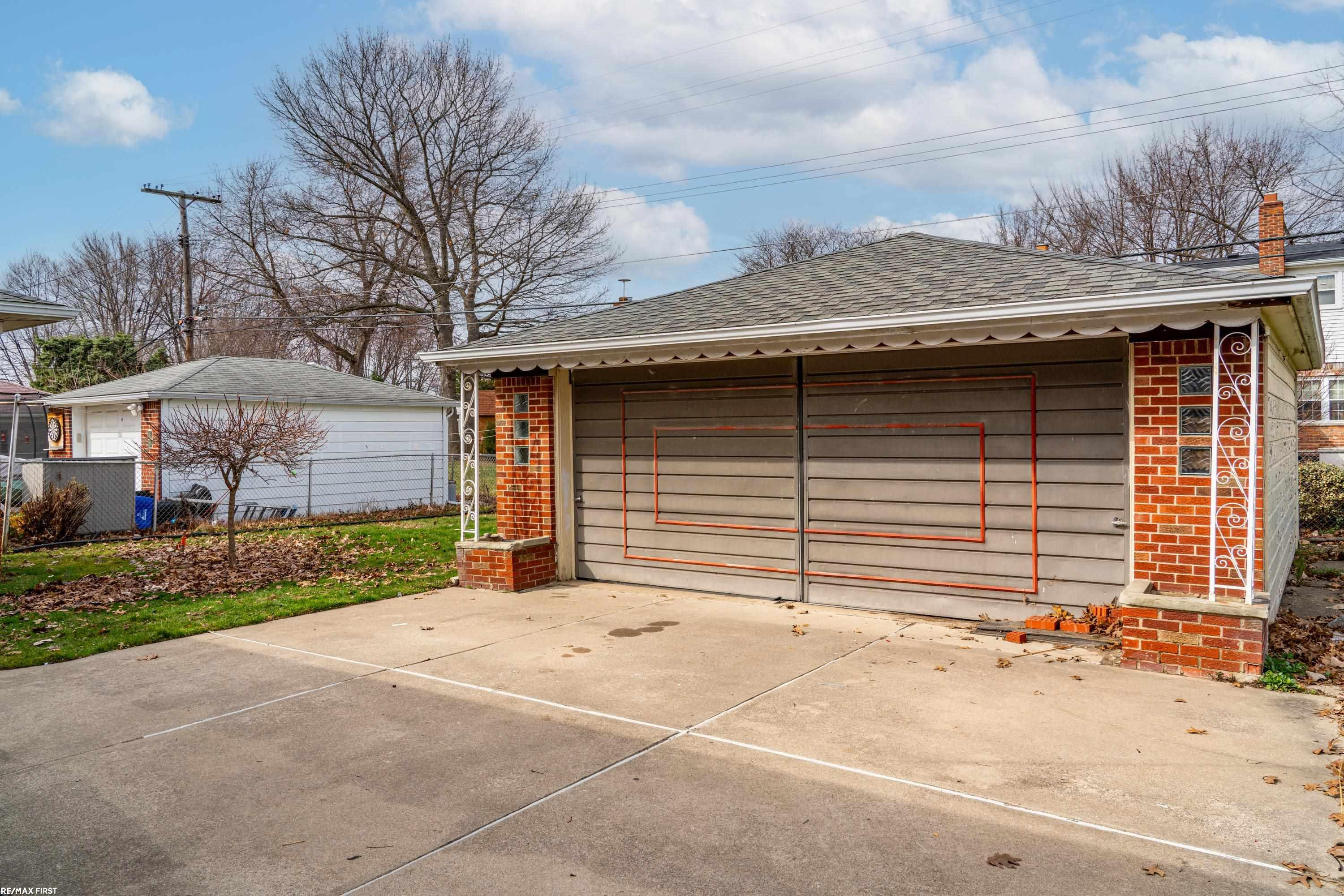 20219 Chalon Street, Saint Clair Shores, MI 48080 — Photo 3